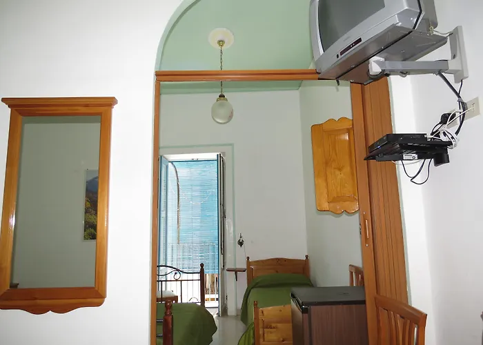 Casa Vittorio 3* Липари